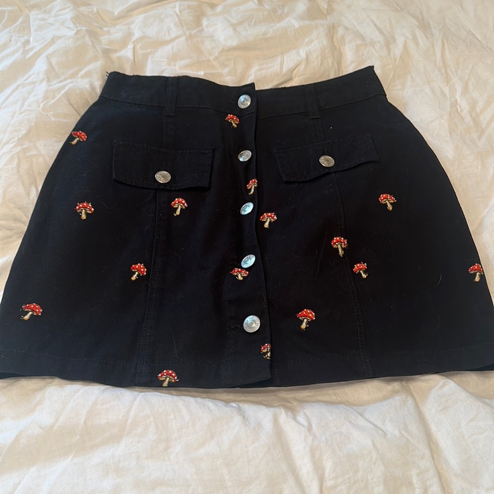 Forever 21 mushroom skirt
